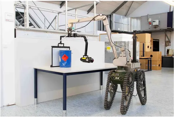 VisiConsult X-Ray Xplus Security Robot
