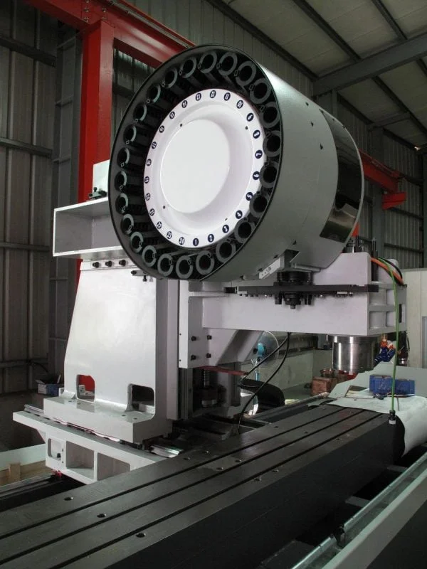 Centru de prelucrare vertical CNC cu coloana mobila Kamioka LONGHORN VL-8000