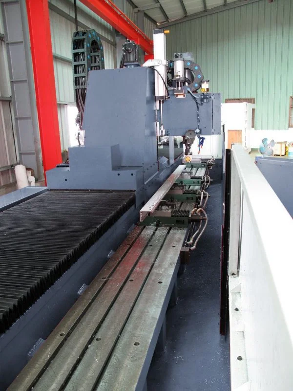 Centru de prelucrare vertical CNC cu coloana mobila Kamioka LONGHORN VL-8000