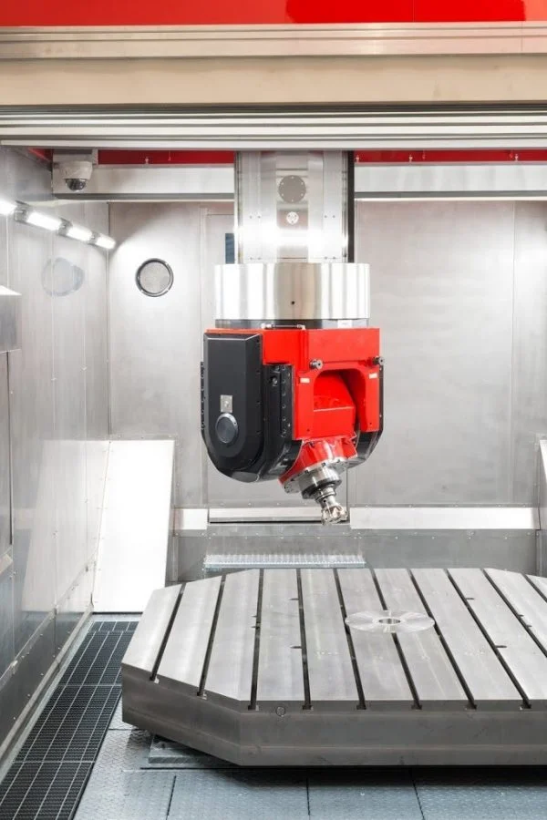 Centru de prelucrare vertical 5 axe - Trimill VU3016