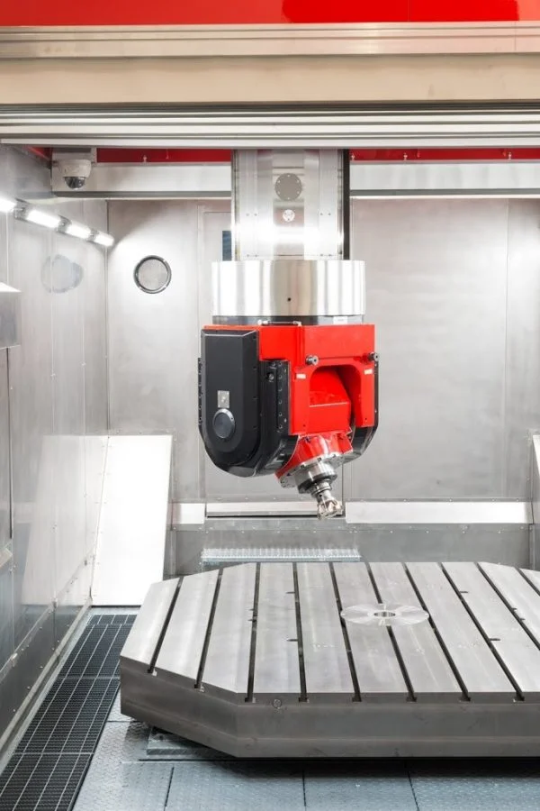 Centru de prelucrare vertical 5 axe - Trimill VU3021
