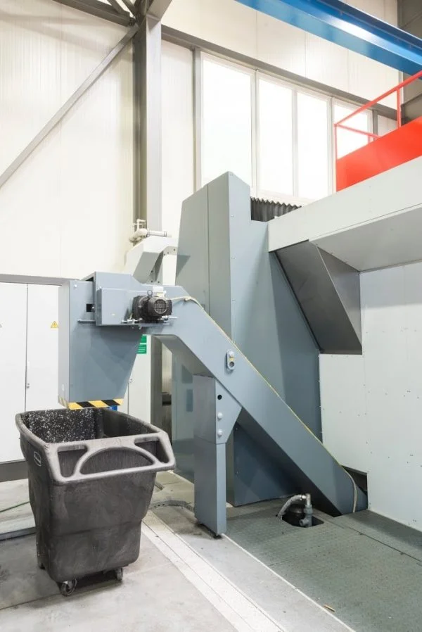 Centru de prelucrare vertical 5 axe - Trimill VM4545