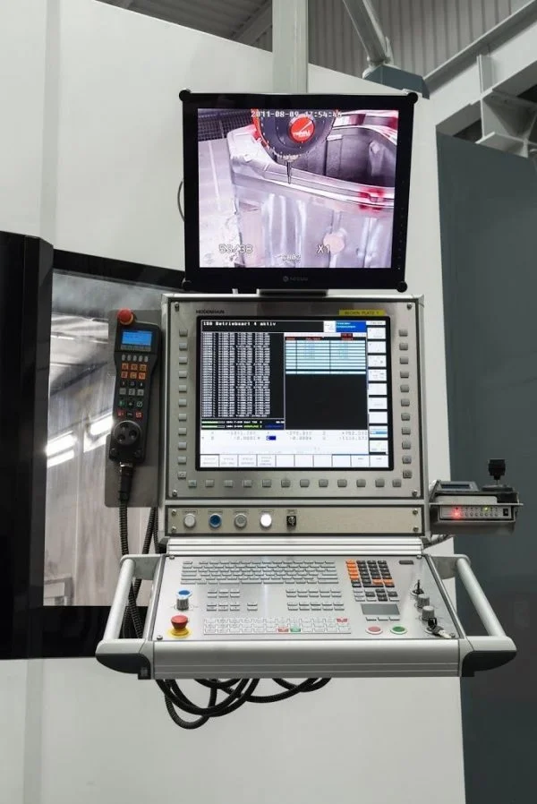 Centru de prelucrare vertical 5 axe - Trimill VM4545